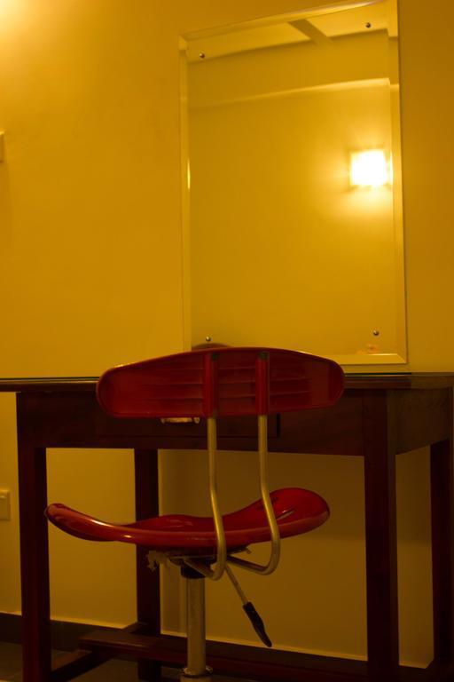 Hotel Senora Kataragama Kamer foto