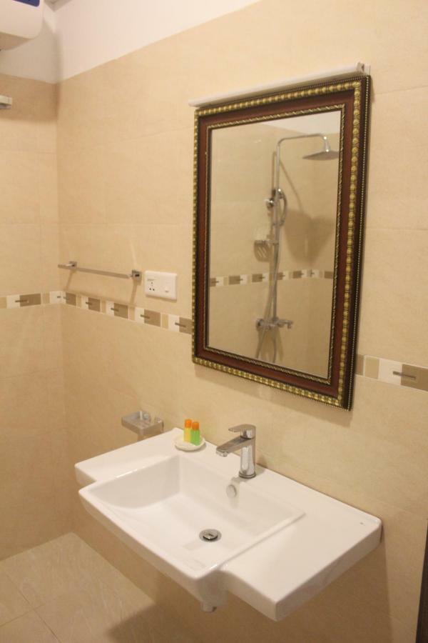 Hotel Senora Kataragama Buitenkant foto