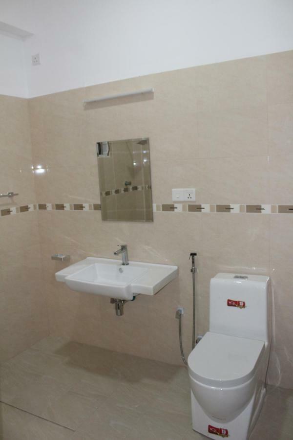 Hotel Senora Kataragama Buitenkant foto